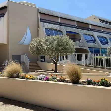 2 Pieces Avec Piscine Et Parking A Port Camargue - Fr-1-250-113 Apartment *