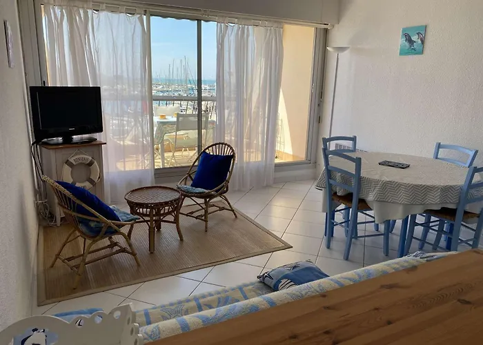 Apartament 2 Pieces Avec Piscine Et Parking A Port Camargue - Fr-1-250-113 Le Grau-du-Roi
